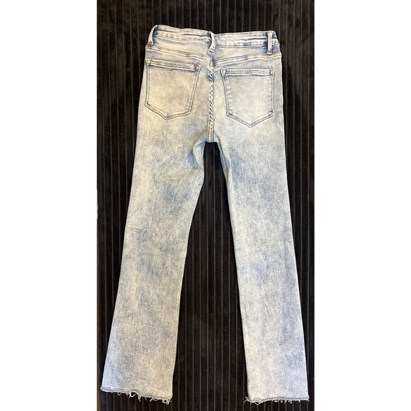 Chic Vervet Light Wash High Rise Faded Bootcut Jeans - Size 27 - Picture 2 of 2